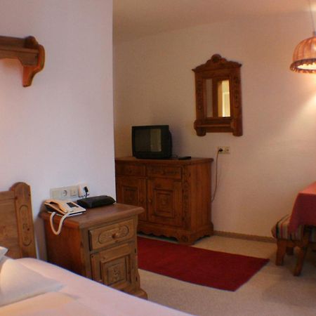Hotel Garni Laerchenhof 레흐암 아르베르크 외부 사진
