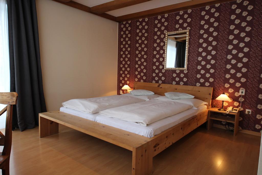 Hotel Garni Laerchenhof 레흐암 아르베르크 외부 사진