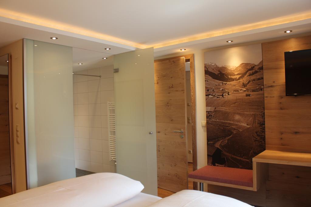 Hotel Garni Laerchenhof 레흐암 아르베르크 객실 사진