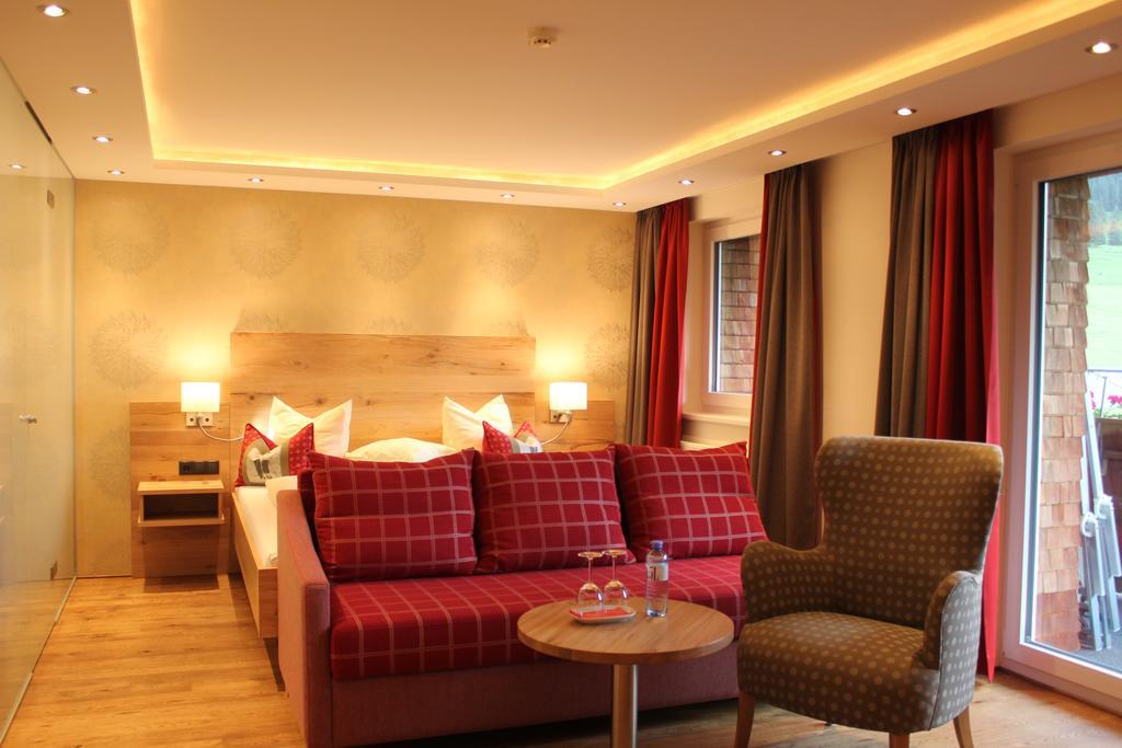 Hotel Garni Laerchenhof 레흐암 아르베르크 객실 사진