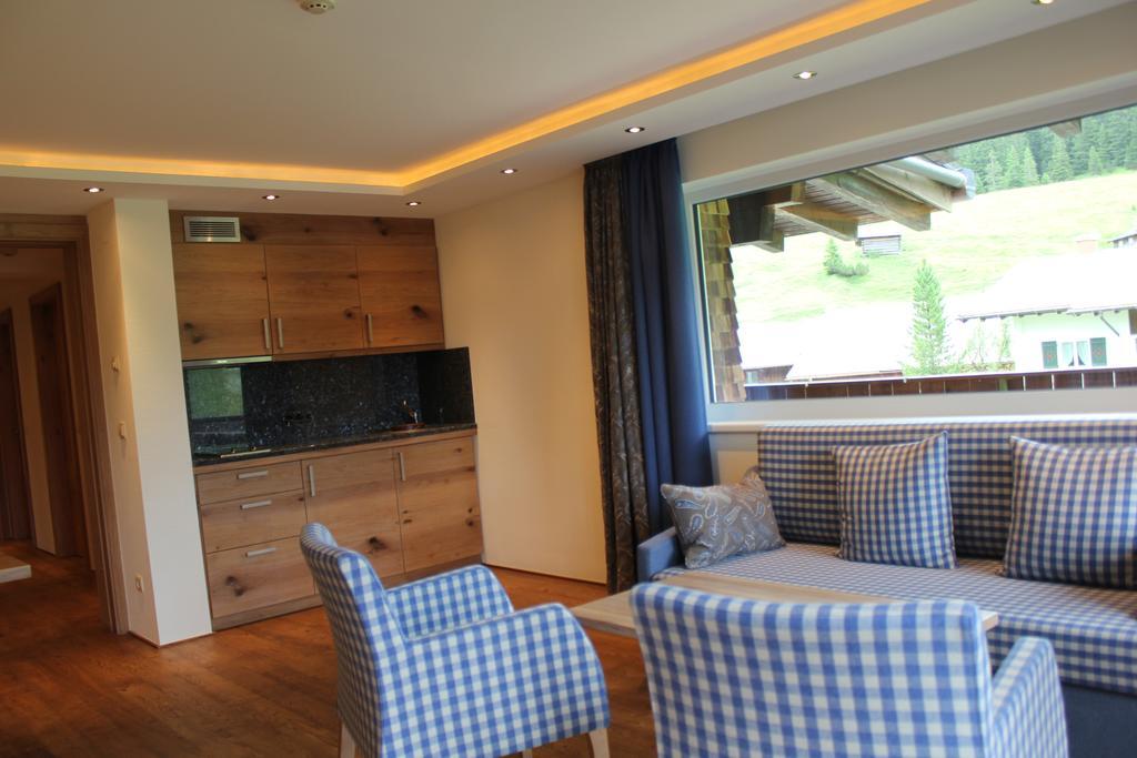 Hotel Garni Laerchenhof 레흐암 아르베르크 객실 사진