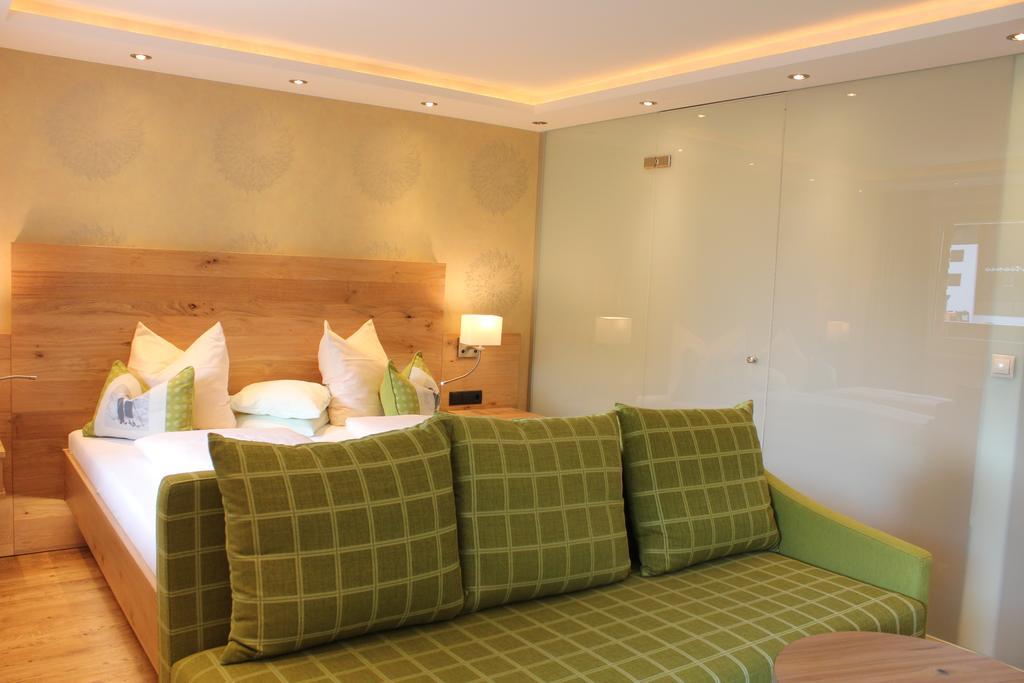 Hotel Garni Laerchenhof 레흐암 아르베르크 객실 사진